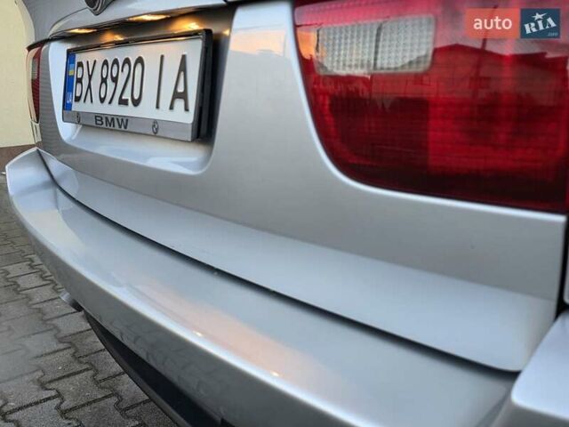 Серый БМВ Х5, объемом двигателя 3 л и пробегом 295 тыс. км за 7999 $, фото 42 на Automoto.ua