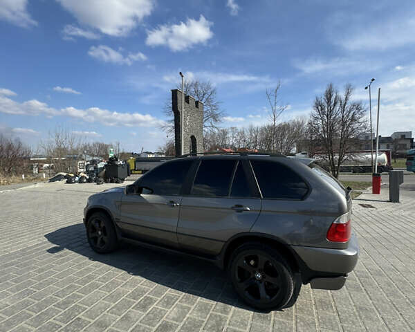 Серый БМВ Х5, объемом двигателя 2.99 л и пробегом 485 тыс. км за 10400 $, фото 12 на Automoto.ua