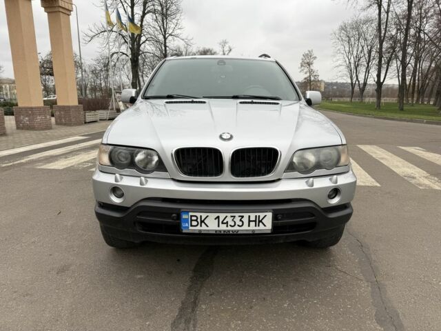Серый БМВ Х5, объемом двигателя 2.9 л и пробегом 500 тыс. км за 7400 $, фото 2 на Automoto.ua