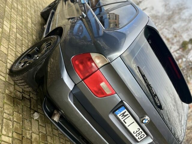 Серый БМВ Х5, объемом двигателя 3 л и пробегом 200 тыс. км за 3400 $, фото 5 на Automoto.ua