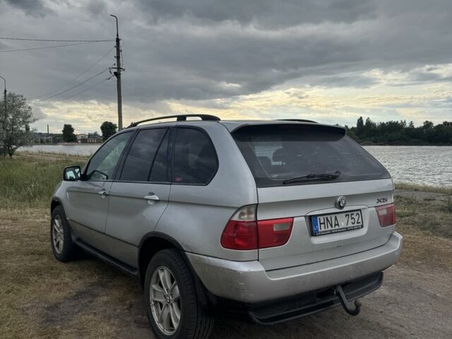 Серый БМВ Х5, объемом двигателя 3 л и пробегом 340 тыс. км за 5200 $, фото 4 на Automoto.ua