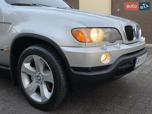 Серый БМВ Х5, объемом двигателя 3 л и пробегом 295 тыс. км за 7999 $, фото 57 на Automoto.ua