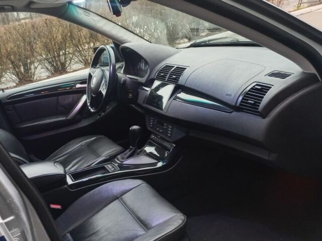 Серый БМВ Х5, объемом двигателя 3 л и пробегом 349 тыс. км за 4500 $, фото 5 на Automoto.ua