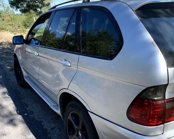 Серый БМВ Х5, объемом двигателя 3 л и пробегом 320 тыс. км за 4500 $, фото 6 на Automoto.ua