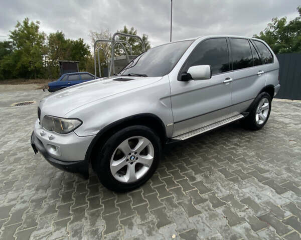 Серый БМВ Х5, объемом двигателя 2.99 л и пробегом 440 тыс. км за 9800 $, фото 3 на Automoto.ua