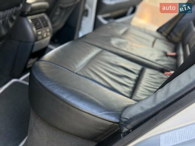 Серый БМВ Х5, объемом двигателя 4.6 л и пробегом 240 тыс. км за 6700 $, фото 44 на Automoto.ua