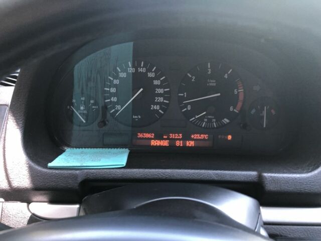 Серый БМВ Х5, объемом двигателя 2.9 л и пробегом 363 тыс. км за 5500 $, фото 8 на Automoto.ua