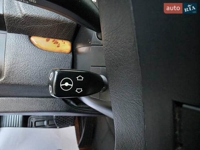 Серый БМВ Х5, объемом двигателя 3 л и пробегом 295 тыс. км за 7999 $, фото 61 на Automoto.ua