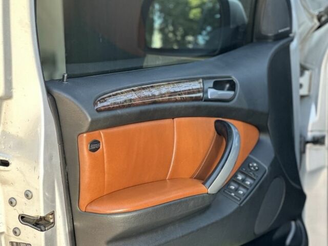 Серый БМВ Х5, объемом двигателя 3 л и пробегом 540 тыс. км за 9500 $, фото 11 на Automoto.ua