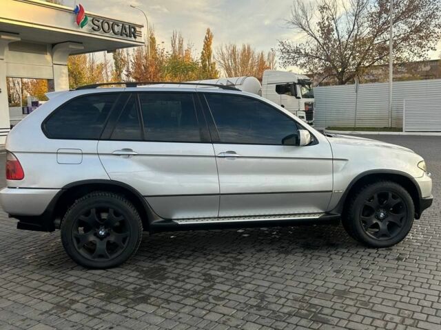 Серый БМВ Х5, объемом двигателя 3 л и пробегом 263 тыс. км за 6000 $, фото 1 на Automoto.ua