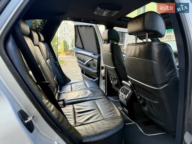 Серый БМВ Х5, объемом двигателя 4.6 л и пробегом 240 тыс. км за 6700 $, фото 38 на Automoto.ua