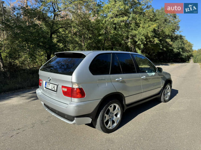 Сірий БМВ Х5, об'ємом двигуна 3 л та пробігом 320 тис. км за 6300 $, фото 4 на Automoto.ua
