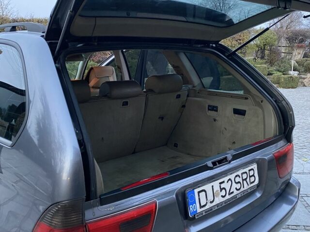 Серый БМВ Х5, объемом двигателя 3 л и пробегом 400 тыс. км за 4650 $, фото 10 на Automoto.ua