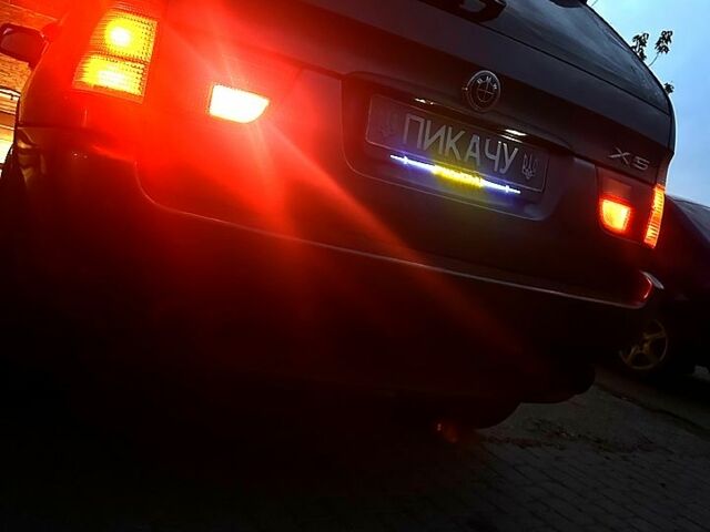 Серый БМВ Х5, объемом двигателя 3 л и пробегом 315 тыс. км за 8350 $, фото 2 на Automoto.ua