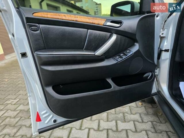 Серый БМВ Х5, объемом двигателя 3 л и пробегом 295 тыс. км за 7999 $, фото 78 на Automoto.ua