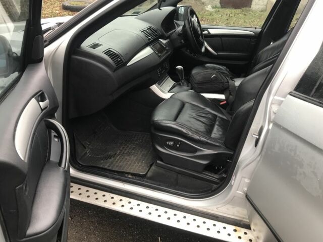 Серый БМВ Х5, объемом двигателя 3 л и пробегом 225 тыс. км за 3700 $, фото 11 на Automoto.ua