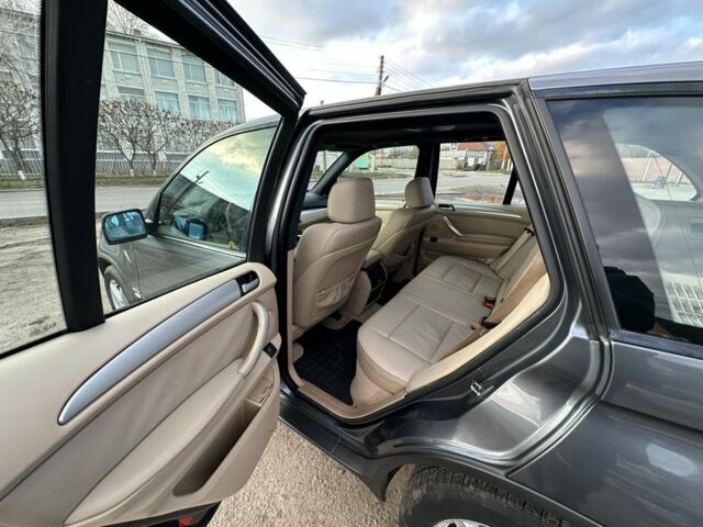 Серый БМВ Х5, объемом двигателя 3 л и пробегом 380 тыс. км за 5900 $, фото 15 на Automoto.ua