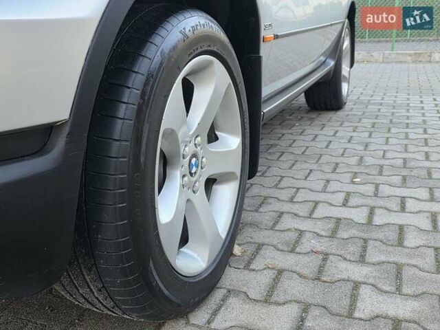 Серый БМВ Х5, объемом двигателя 3 л и пробегом 295 тыс. км за 7999 $, фото 29 на Automoto.ua