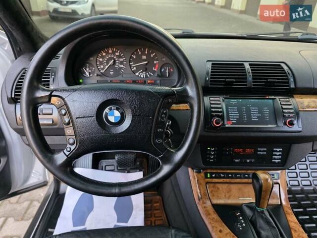 Серый БМВ Х5, объемом двигателя 3 л и пробегом 295 тыс. км за 7999 $, фото 63 на Automoto.ua