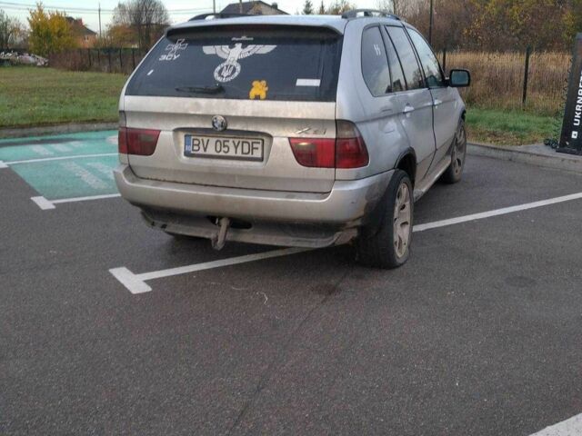 Серый БМВ Х5, объемом двигателя 3 л и пробегом 3 тыс. км за 3568 $, фото 4 на Automoto.ua