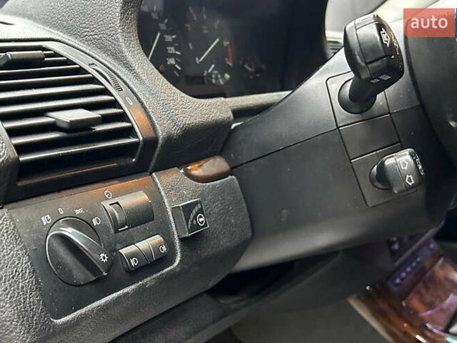 Серый БМВ Х5, объемом двигателя 4.4 л и пробегом 250 тыс. км за 10300 $, фото 10 на Automoto.ua