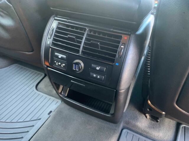 Серый БМВ Х5, объемом двигателя 3 л и пробегом 380 тыс. км за 7950 $, фото 7 на Automoto.ua