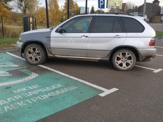 Серый БМВ Х5, объемом двигателя 3 л и пробегом 3 тыс. км за 3568 $, фото 2 на Automoto.ua