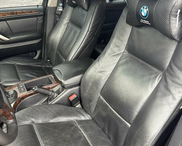 Серый БМВ Х5, объемом двигателя 3 л и пробегом 310 тыс. км за 8500 $, фото 12 на Automoto.ua