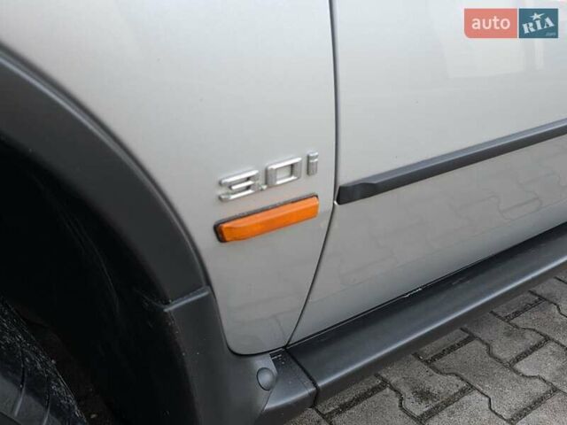 Серый БМВ Х5, объемом двигателя 3 л и пробегом 295 тыс. км за 7999 $, фото 28 на Automoto.ua