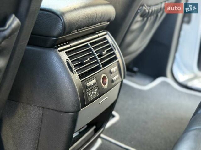 Серый БМВ Х5, объемом двигателя 4.6 л и пробегом 240 тыс. км за 6700 $, фото 46 на Automoto.ua