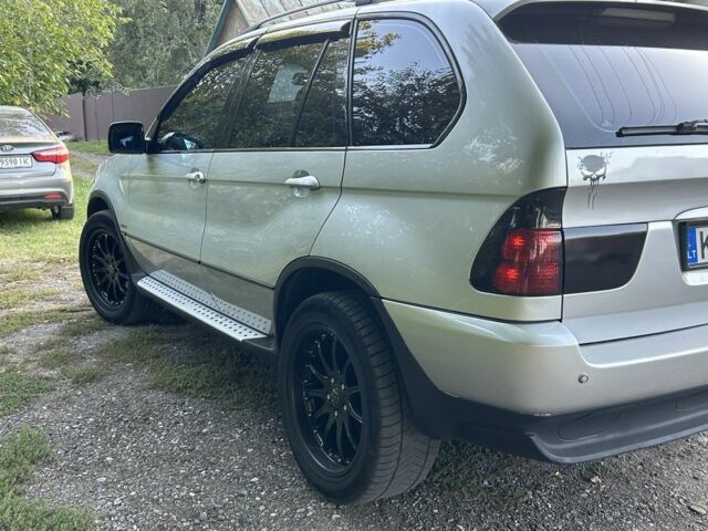 Серый БМВ Х5, объемом двигателя 3 л и пробегом 305 тыс. км за 3499 $, фото 2 на Automoto.ua