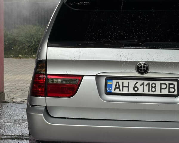 Сірий БМВ Х5, об'ємом двигуна 2.93 л та пробігом 333 тис. км за 10000 $, фото 1 на Automoto.ua