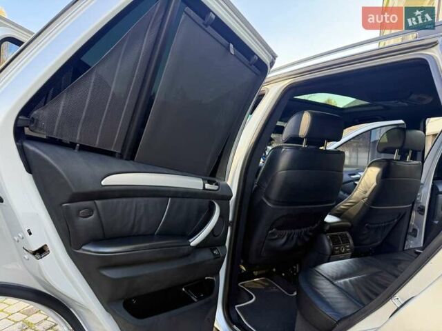 Серый БМВ Х5, объемом двигателя 4.6 л и пробегом 240 тыс. км за 6700 $, фото 35 на Automoto.ua