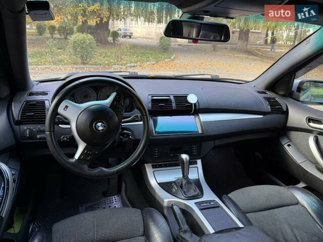 Сірий БМВ Х5, об'ємом двигуна 4.62 л та пробігом 248 тис. км за 11000 $, фото 9 на Automoto.ua