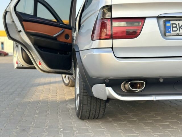 Серый БМВ Х5, объемом двигателя 3 л и пробегом 540 тыс. км за 9500 $, фото 19 на Automoto.ua