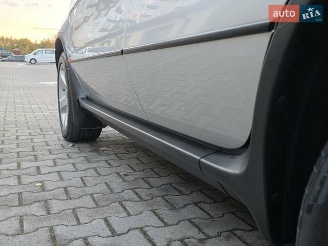 Серый БМВ Х5, объемом двигателя 3 л и пробегом 295 тыс. км за 7999 $, фото 34 на Automoto.ua