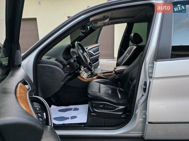 Серый БМВ Х5, объемом двигателя 3 л и пробегом 295 тыс. км за 7999 $, фото 73 на Automoto.ua