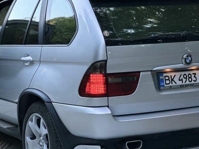 Серый БМВ Х5, объемом двигателя 3 л и пробегом 540 тыс. км за 9500 $, фото 20 на Automoto.ua