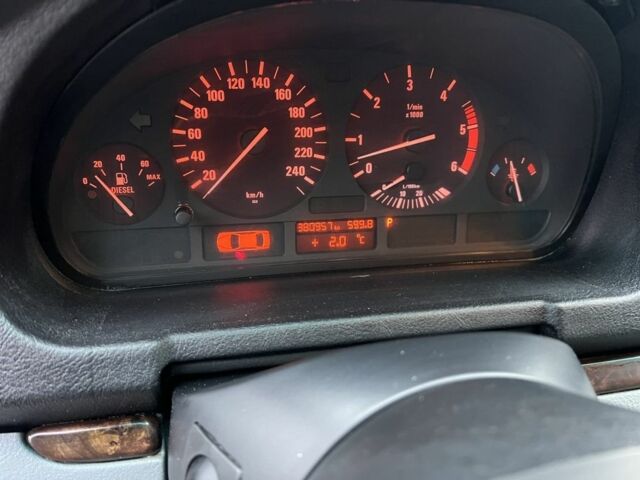 Серый БМВ Х5, объемом двигателя 3 л и пробегом 380 тыс. км за 3400 $, фото 7 на Automoto.ua