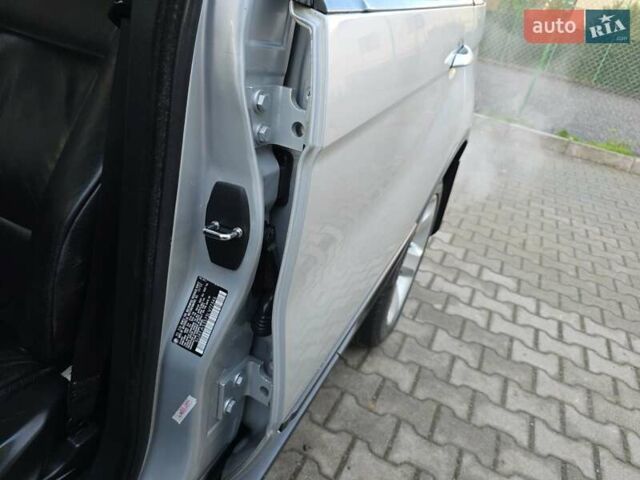 Серый БМВ Х5, объемом двигателя 3 л и пробегом 295 тыс. км за 7999 $, фото 75 на Automoto.ua