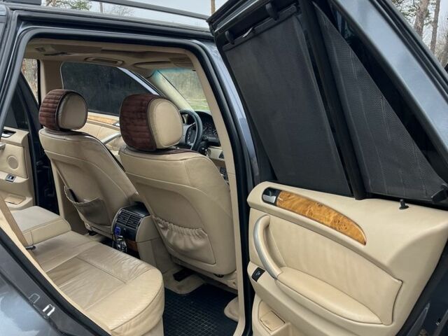 Серый БМВ Х5, объемом двигателя 3 л и пробегом 270 тыс. км за 7300 $, фото 10 на Automoto.ua