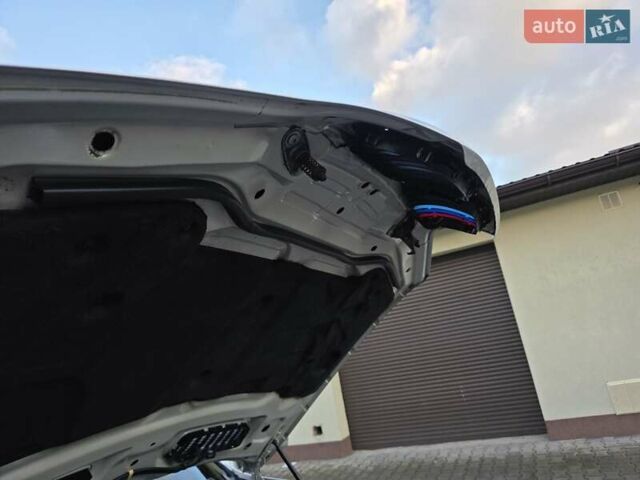 Серый БМВ Х5, объемом двигателя 3 л и пробегом 295 тыс. км за 7999 $, фото 126 на Automoto.ua