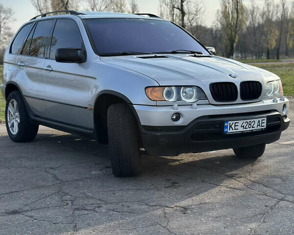 Серый БМВ Х5, объемом двигателя 2.93 л и пробегом 280 тыс. км за 10500 $, фото 3 на Automoto.ua