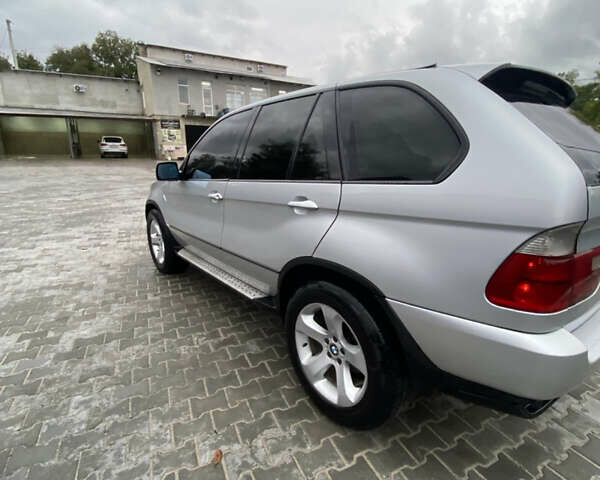 Серый БМВ Х5, объемом двигателя 2.99 л и пробегом 440 тыс. км за 9800 $, фото 6 на Automoto.ua