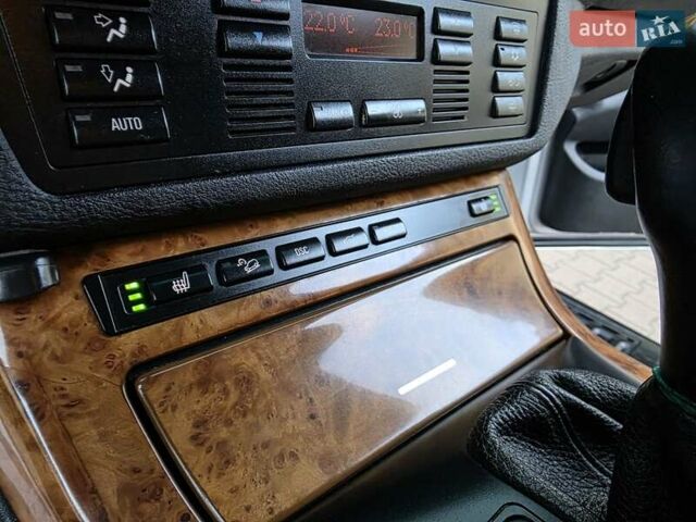 Серый БМВ Х5, объемом двигателя 3 л и пробегом 295 тыс. км за 7999 $, фото 69 на Automoto.ua