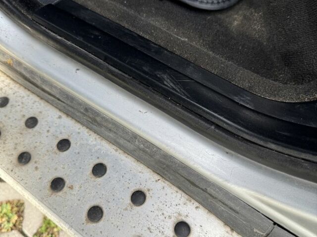 Сірий БМВ Х5, об'ємом двигуна 3 л та пробігом 400 тис. км за 6185 $, фото 17 на Automoto.ua