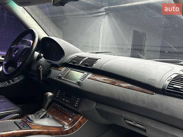 Серый БМВ Х5, объемом двигателя 4.4 л и пробегом 250 тыс. км за 10300 $, фото 17 на Automoto.ua