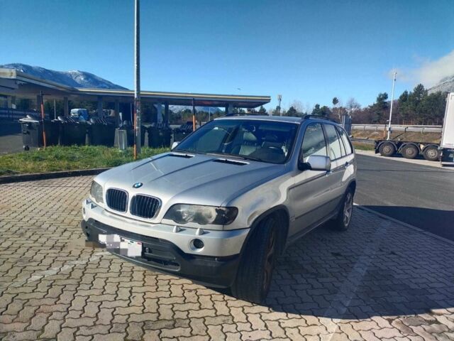 Серый БМВ Х5, объемом двигателя 3 л и пробегом 278 тыс. км за 5999 $, фото 1 на Automoto.ua