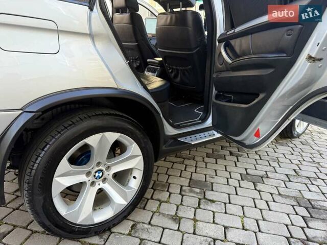 Серый БМВ Х5, объемом двигателя 4.6 л и пробегом 240 тыс. км за 6700 $, фото 49 на Automoto.ua