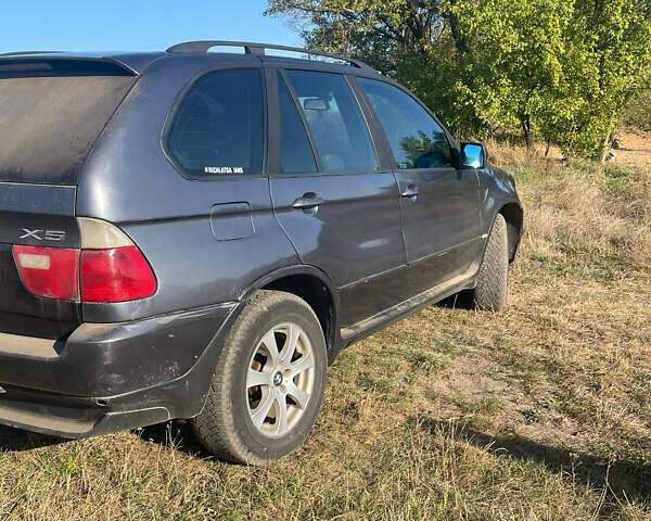 Серый БМВ Х5, объемом двигателя 3 л и пробегом 320 тыс. км за 4500 $, фото 5 на Automoto.ua